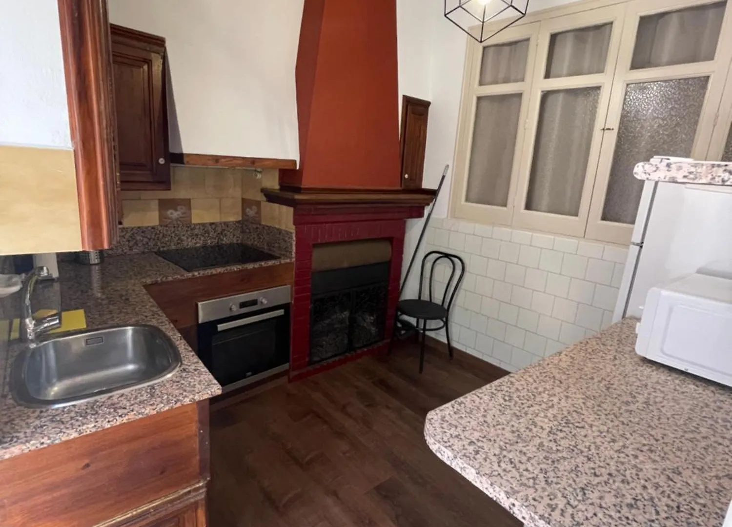 Apartaments Casa Vermella Camprodon 0*,  Spain